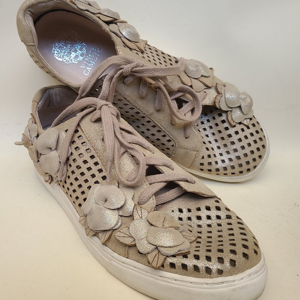 Vince Camuto Brellia Shimmering Tan Sneakers W 9/39 Open Weave Floral Faerie